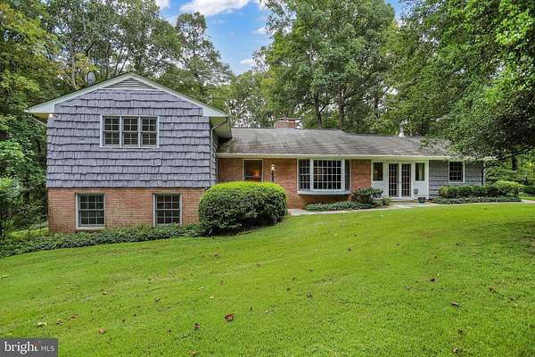 5 Acres of Land with Home for Sale in Great Falls, Virginia