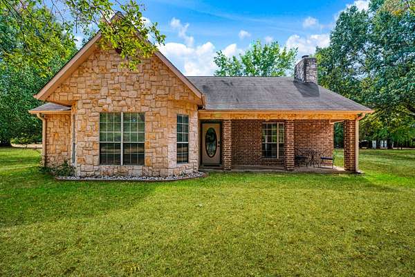 2.25 Acres of Land with Home for Sale in Paris, Texas