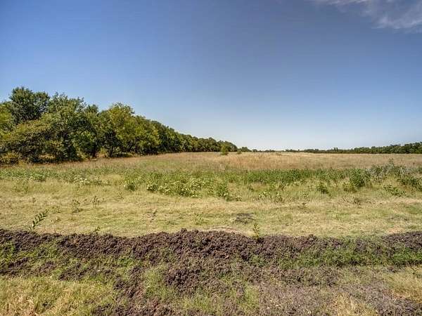 4.88 Acres of Residential Land for Sale in Greenville, Texas
