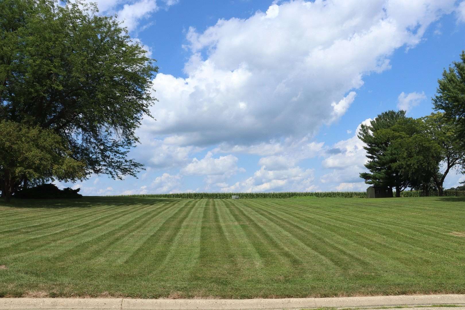 0.96 Acres of Land for Sale in Morrison, Illinois