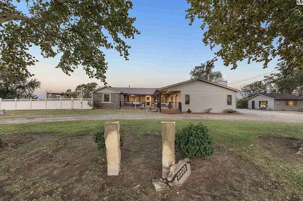 4.42 Acres of Land with Home for Sale in Hutchinson, Kansas