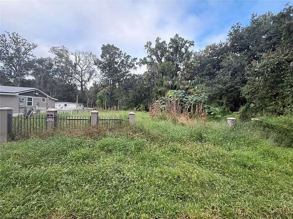 0.33 Acres of Residential Land for Sale in Leesburg, Florida