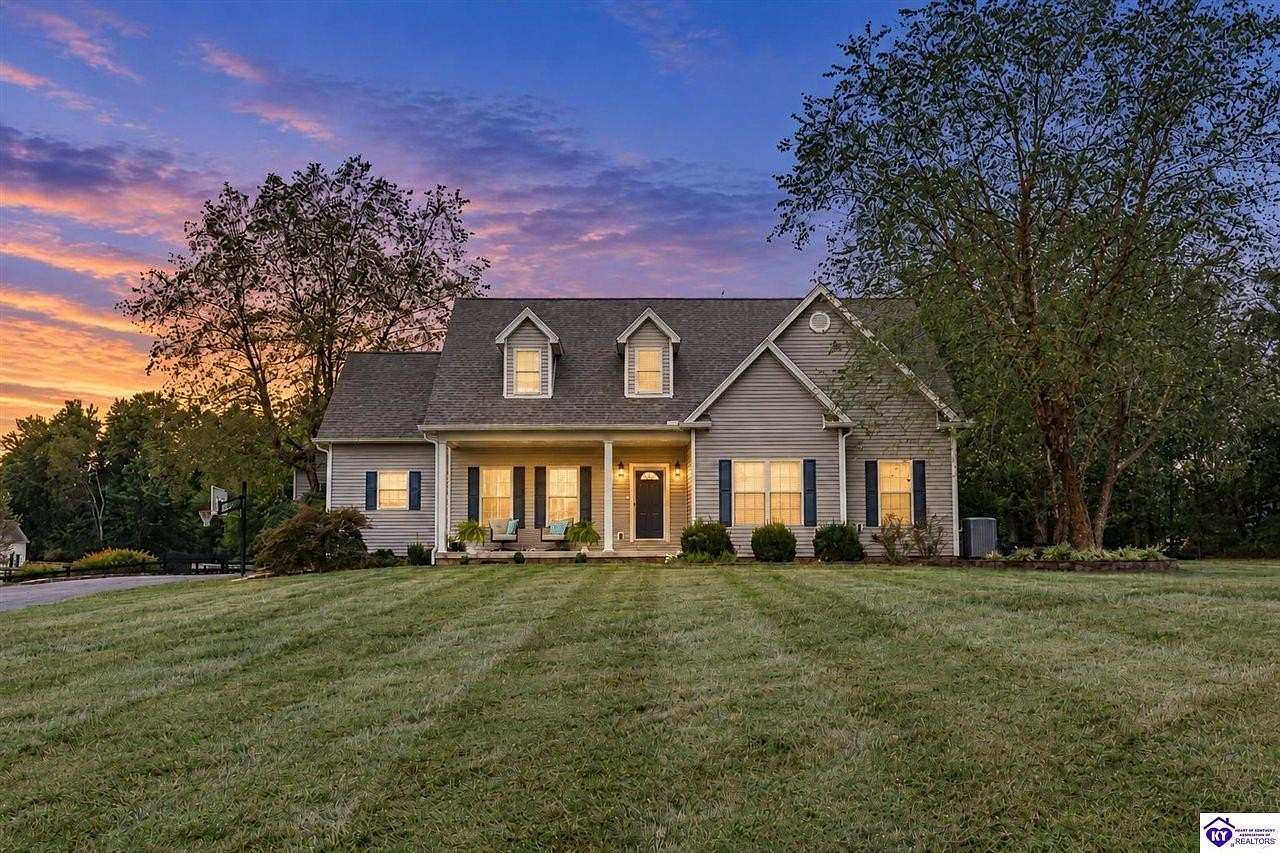 1.84 Acres of Land with Home for Sale in Elizabethtown, Kentucky
