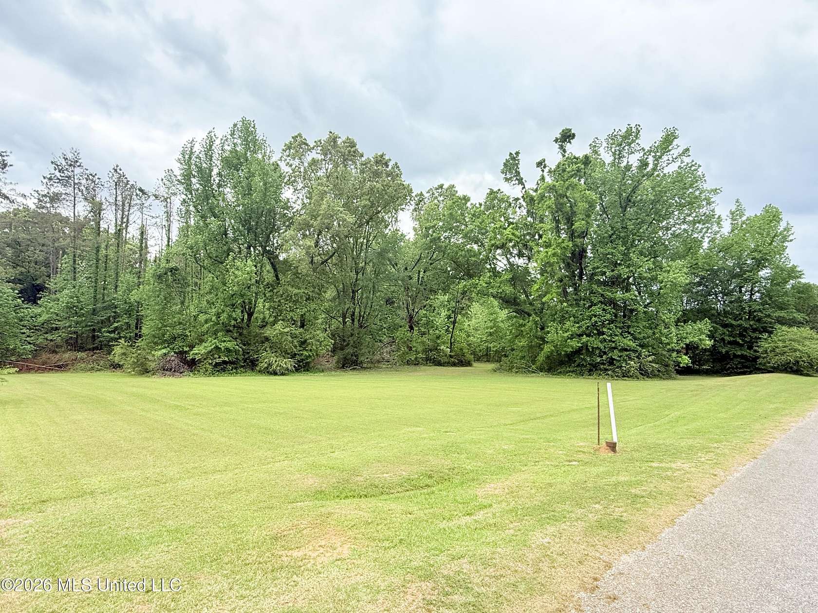1.8 Acres of Residential Land for Sale in Grenada, Mississippi