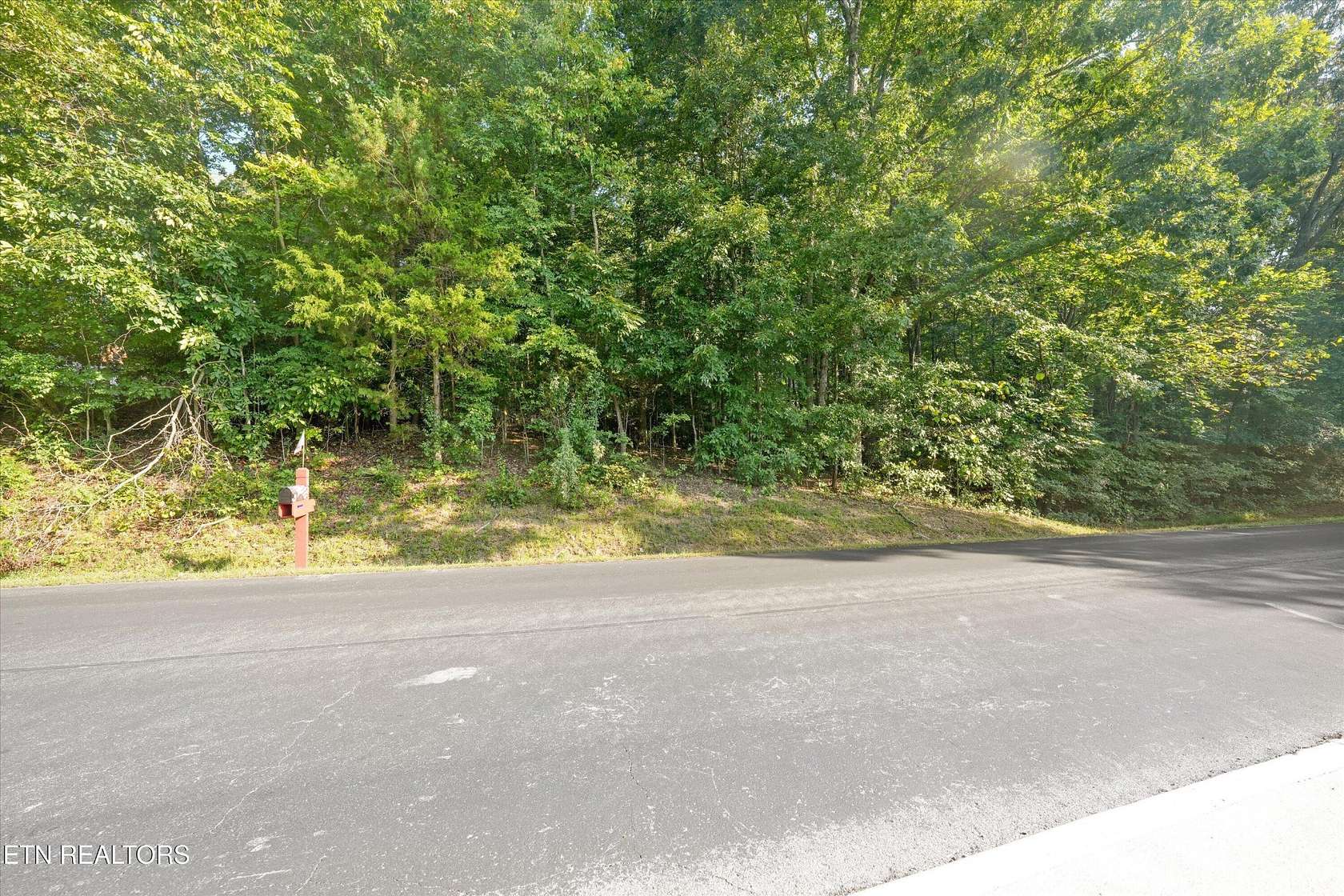 0.41 Acres of Residential Land for Sale in Loudon, Tennessee