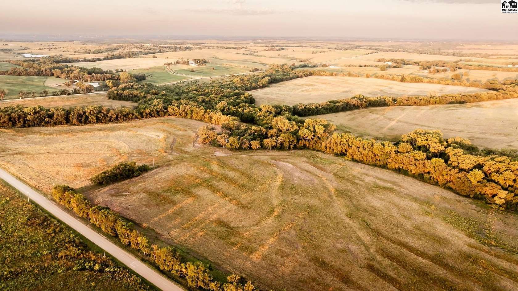 152 Acres of Land for Sale in New Cambria, Kansas