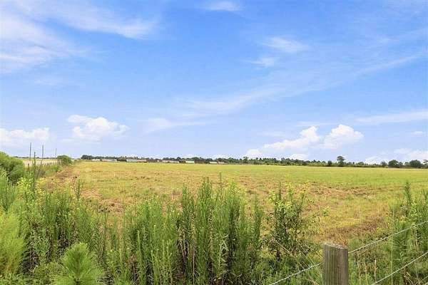 21 Acres of Commercial Land for Lease in Lake Charles, Louisiana