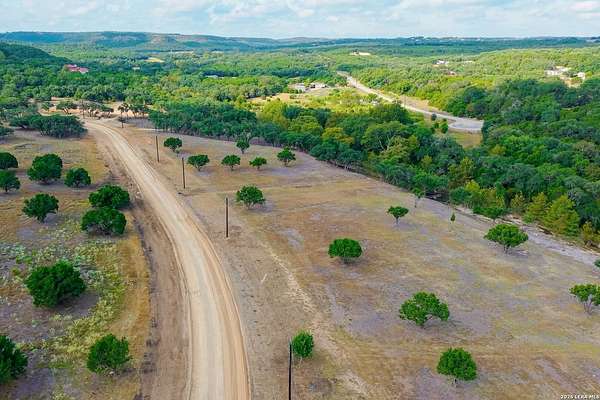 1 Acre of Residential Land for Sale in Canyon Lake, Texas