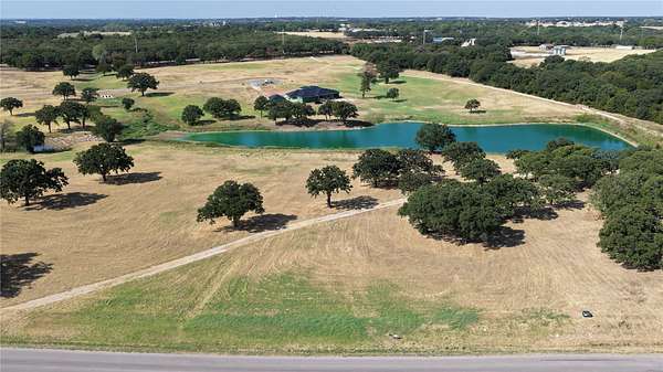 5.37 Acres of Land for Sale in Bowie, Texas