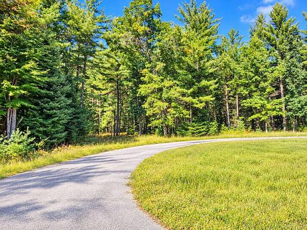 5 Acres of Residential Land for Sale in Houghton Lake, Michigan