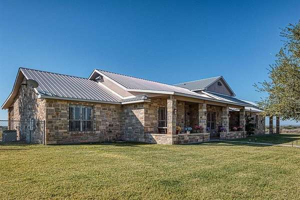 180 Acres of Land with Home for Sale in Del Rio, Texas