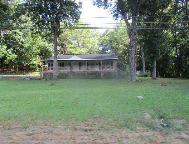 3.9 Acres of Land with Home for Auction in Centreville, Alabama