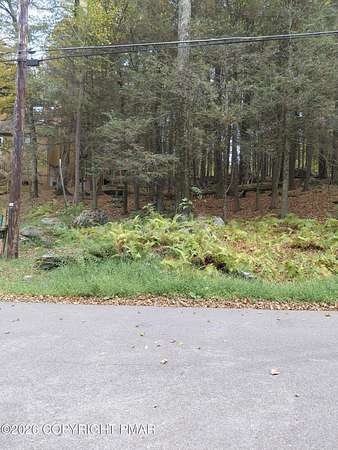 0.39 Acres of Residential Land for Sale in Lake Ariel, Pennsylvania