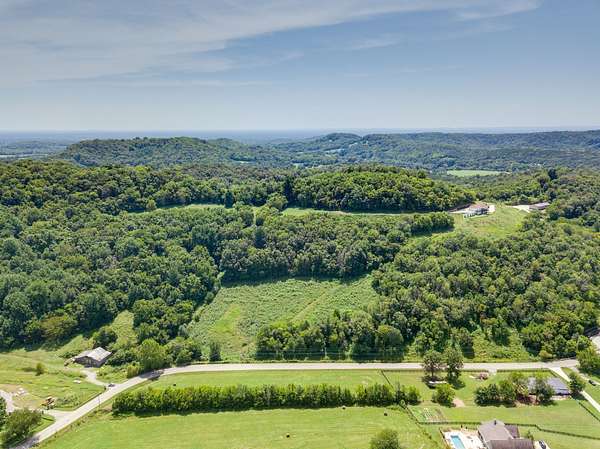 11.4 Acres of Land for Sale in College Grove, Tennessee