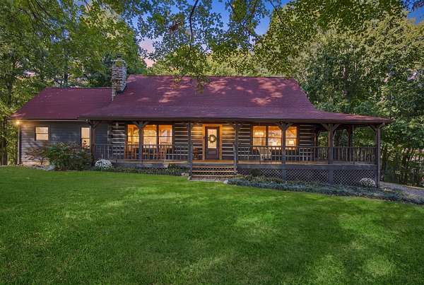 20 Acres of Recreational Land with Home for Sale in Cedar Hill, Tennessee