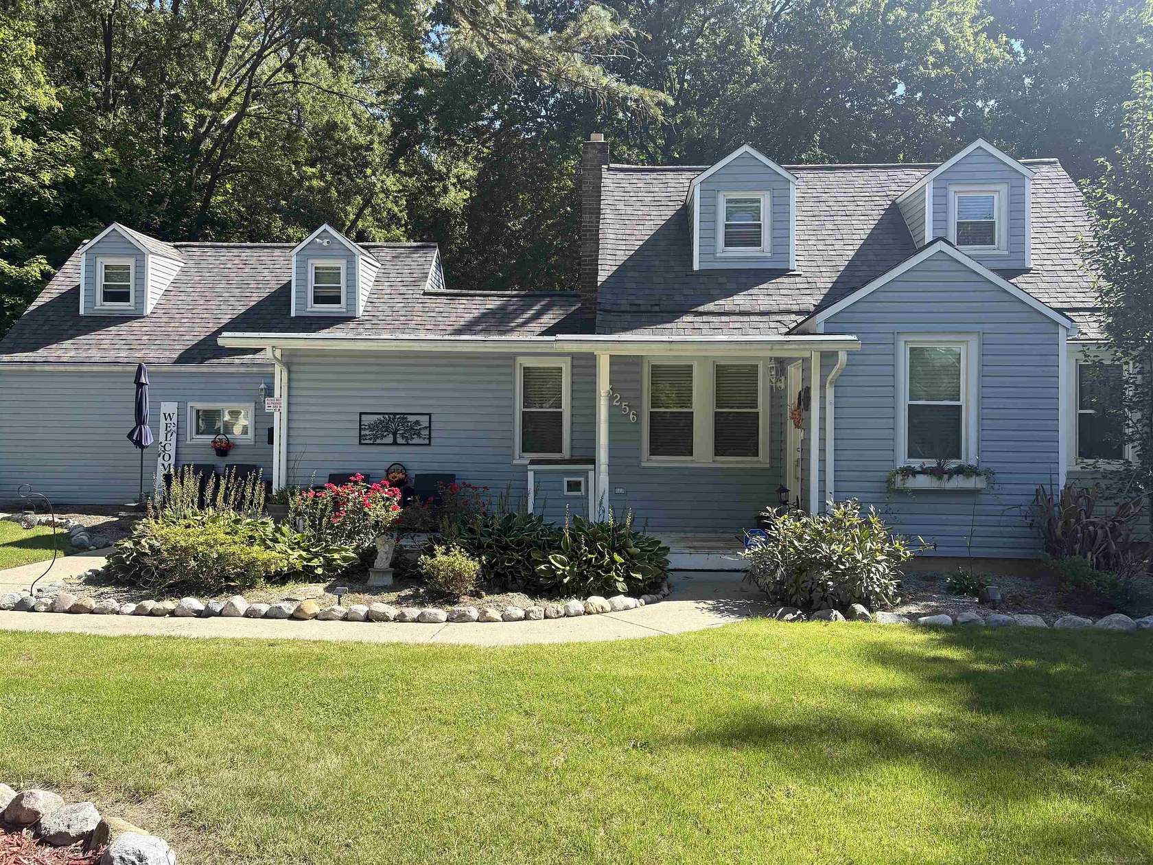 1.78 Acres of Land with Home for Sale in Flushing, Michigan