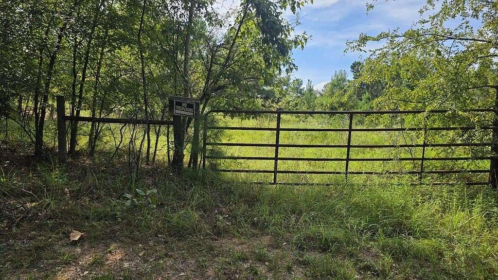 8.7 Acres of Land for Sale in Cushing, Texas