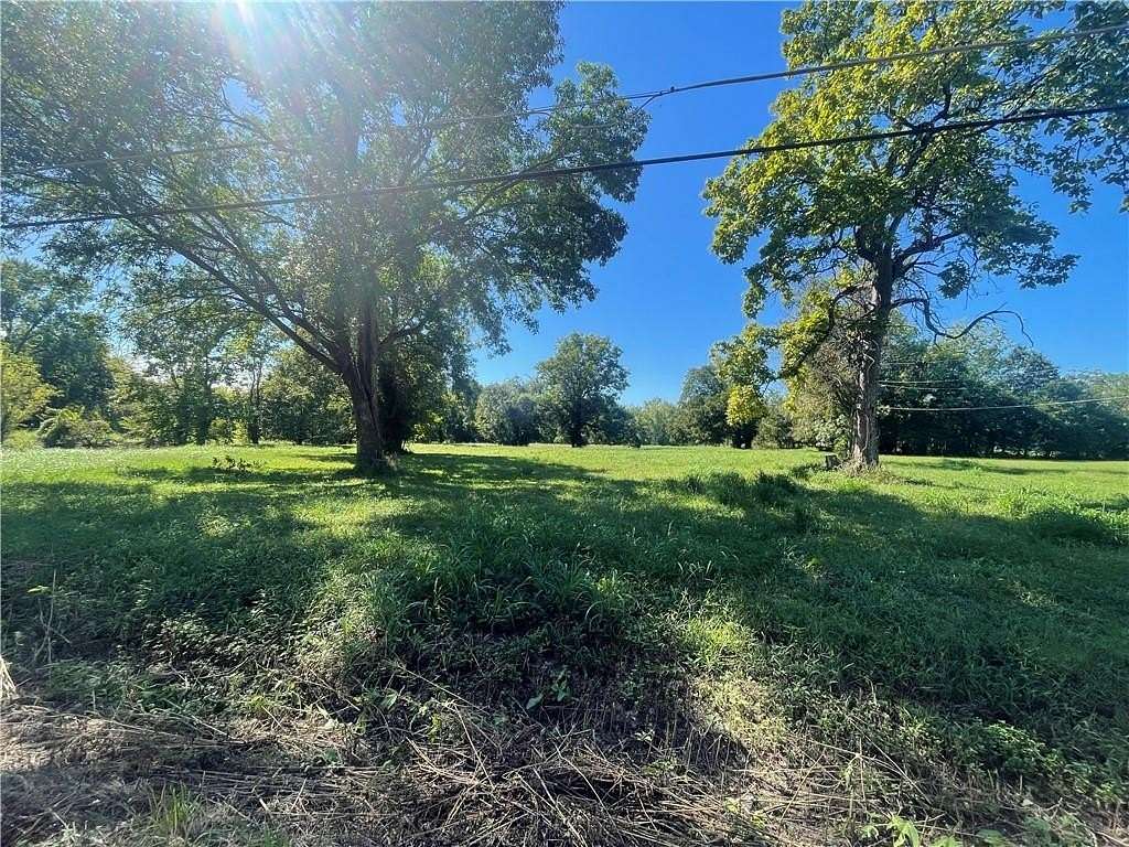 1 Acre of Land for Sale in Parsons, Kansas