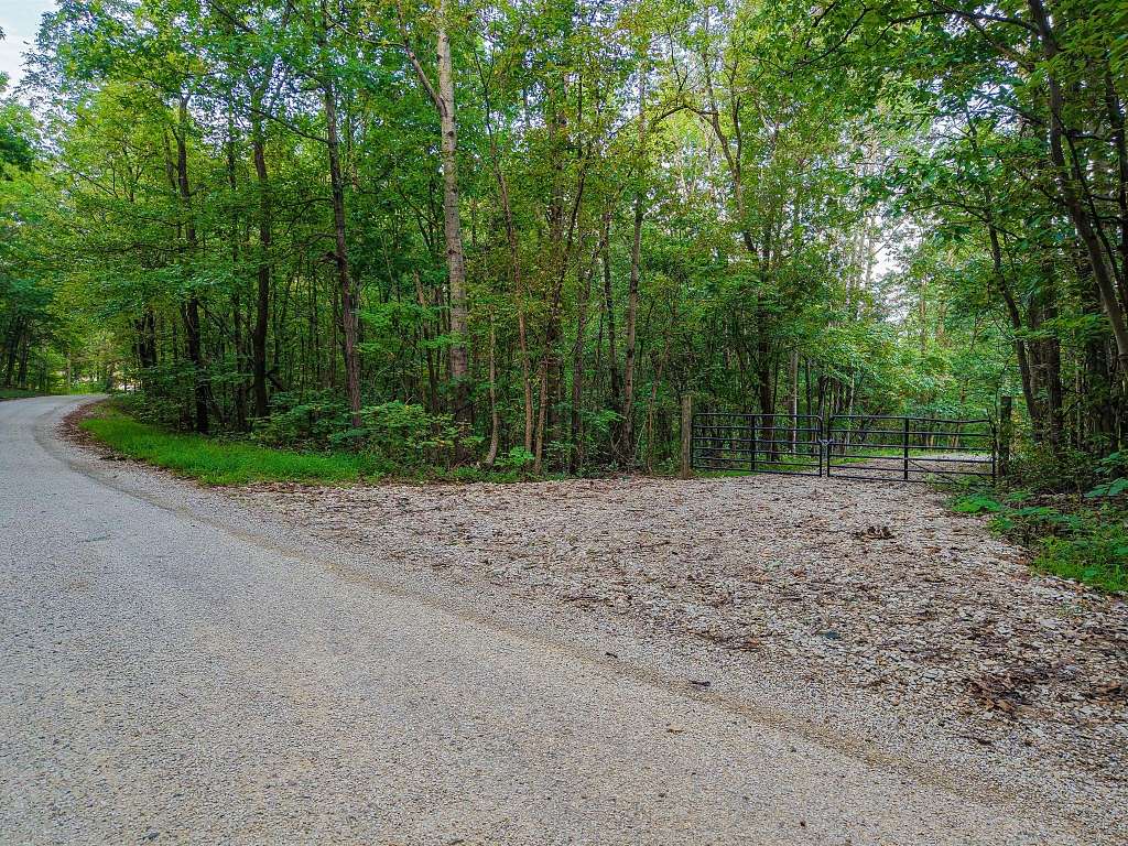 47.2 Acres of Recreational Land for Sale in Corning, Ohio