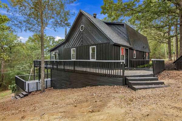 2.47 Acres of Land with Home for Sale in Jacksonville, Arkansas