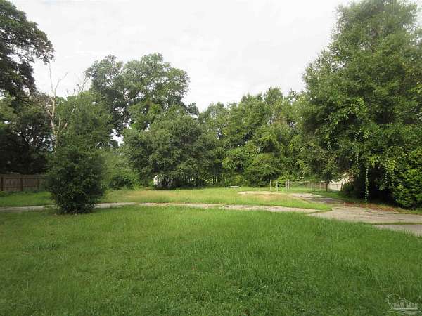 0.41 Acres of Residential Land for Sale in Pace, Florida