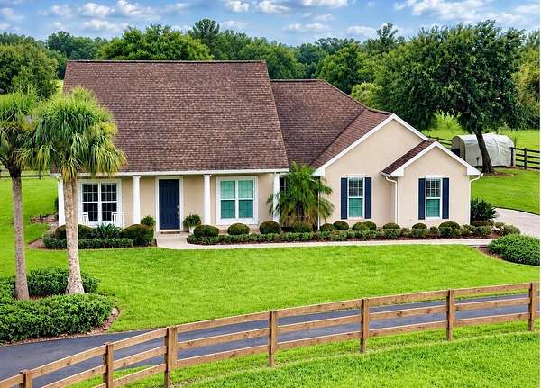 5.5 Acres of Land with Home for Sale in Sarasota, Florida