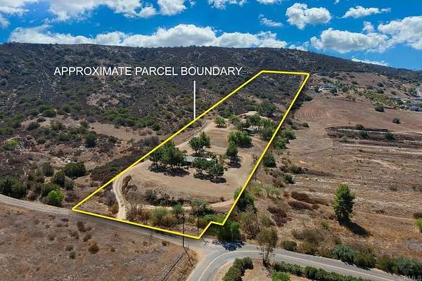 7 Acres of Land with Home for Sale in Ramona, California