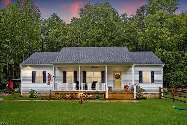 5.5 Acres of Land with Home for Sale in Mattaponi, Virginia