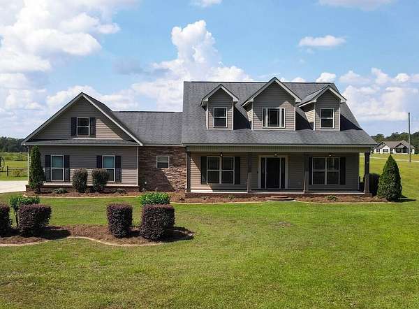2 Acres of Land with Home for Sale in Dothan, Alabama