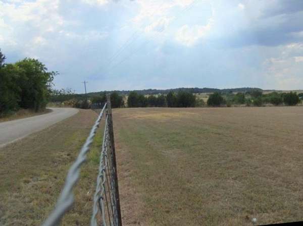 3.28 Acres of Residential Land for Sale in Iredell, Texas