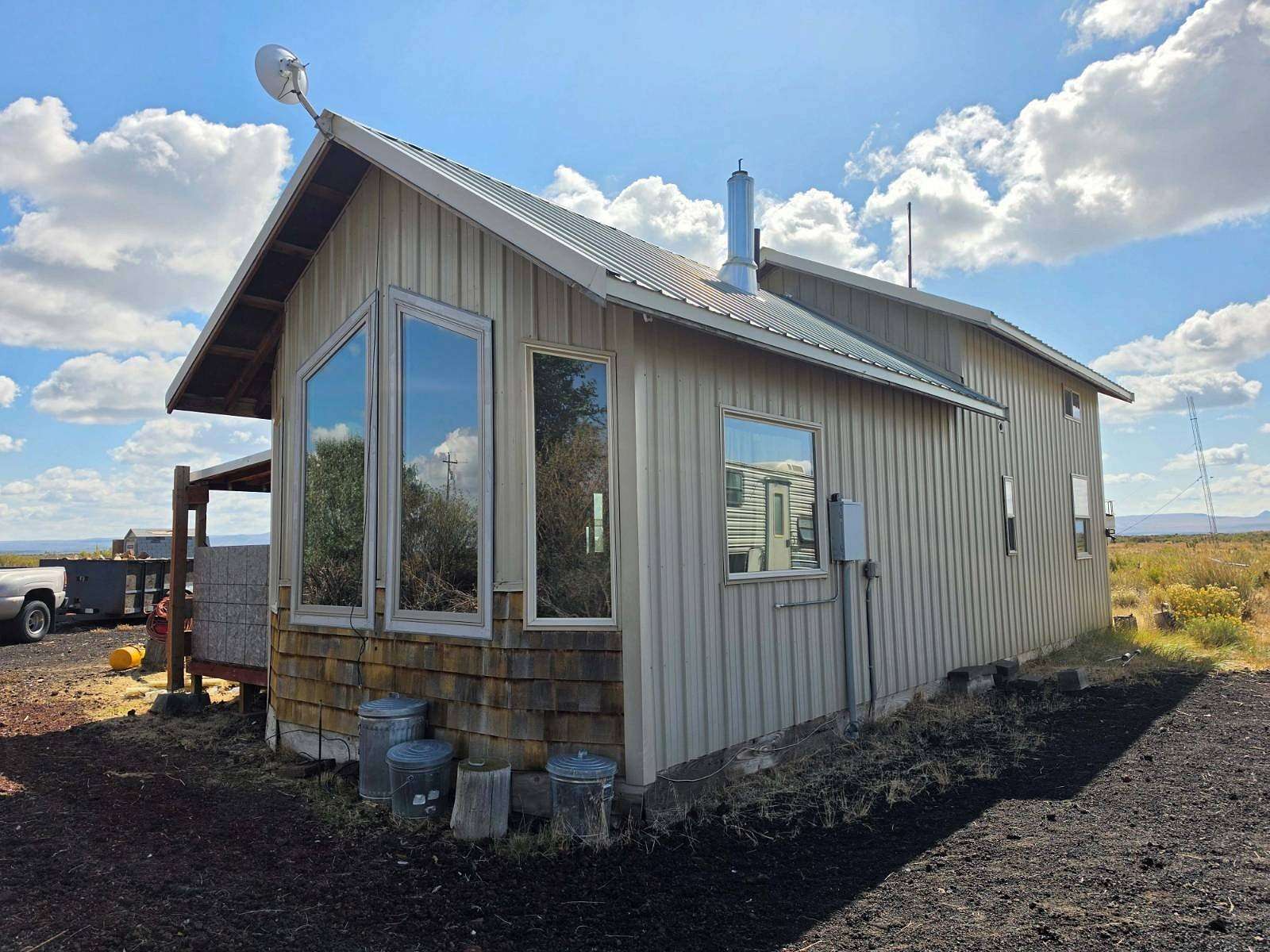 5 Acres of Land with Home for Sale in Silver Lake, Oregon
