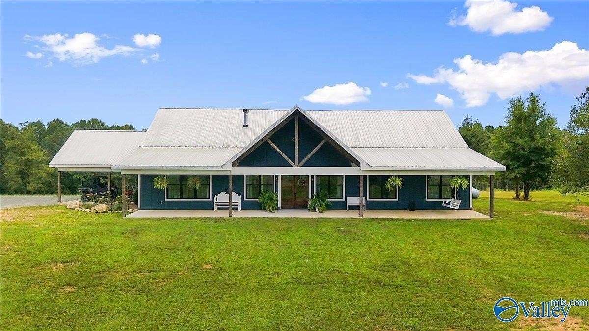 6 Acres of Land with Home for Sale in Bremen, Alabama