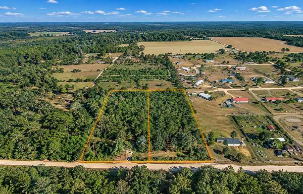 4.3 Acres of Land with Home for Sale in Hahira, Georgia