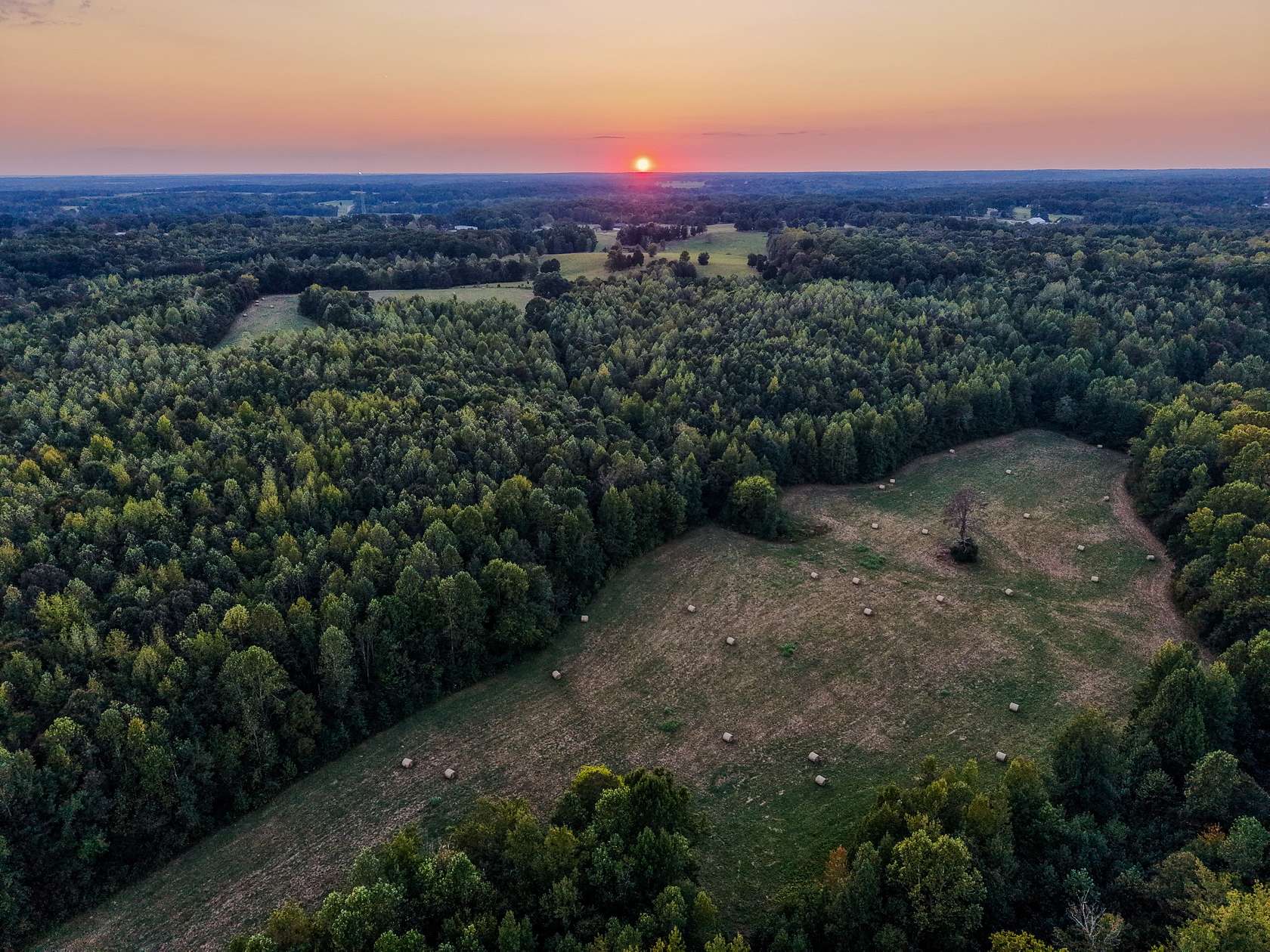 422 Acres of Land for Sale in Iron City, Tennessee