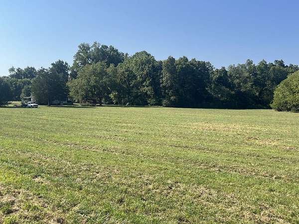 30 Acres of Agricultural & Residential Land for Auction in Fort Payne, Alabama