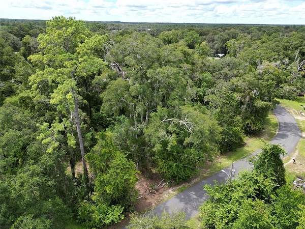 1.2 Acres of Residential Land for Sale in Fanning Springs, Florida