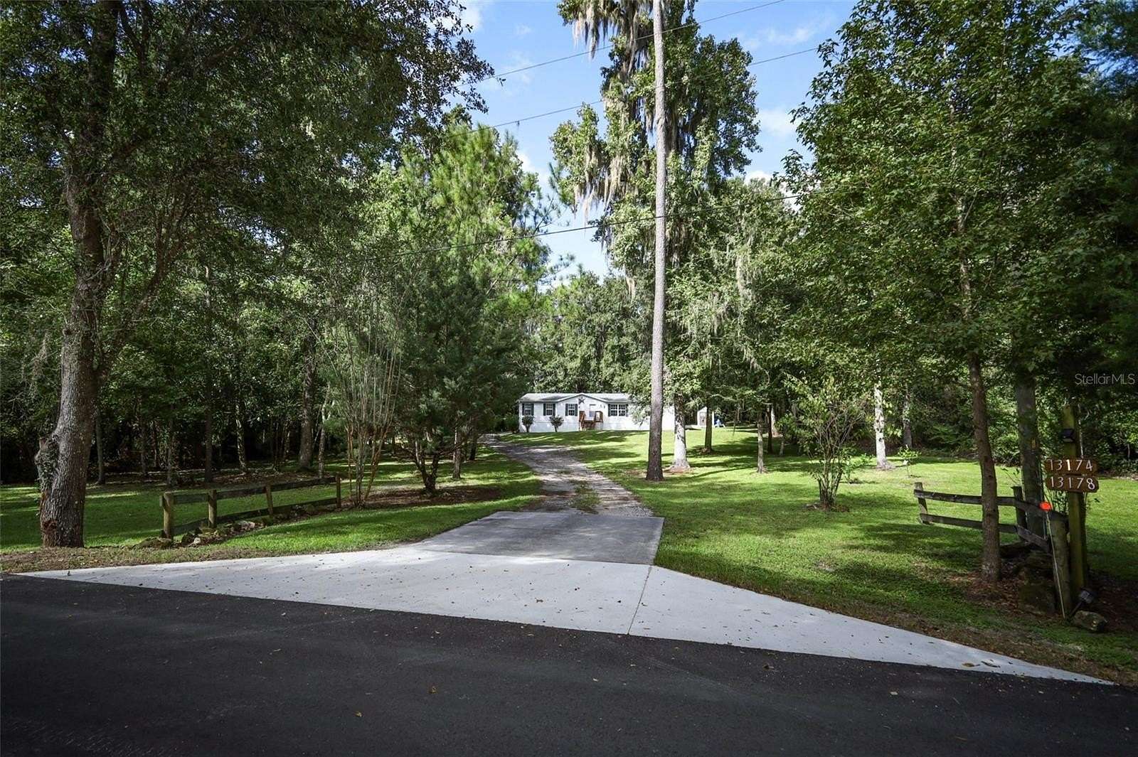 3 Acres of Land with Home for Sale in Belleview, Florida