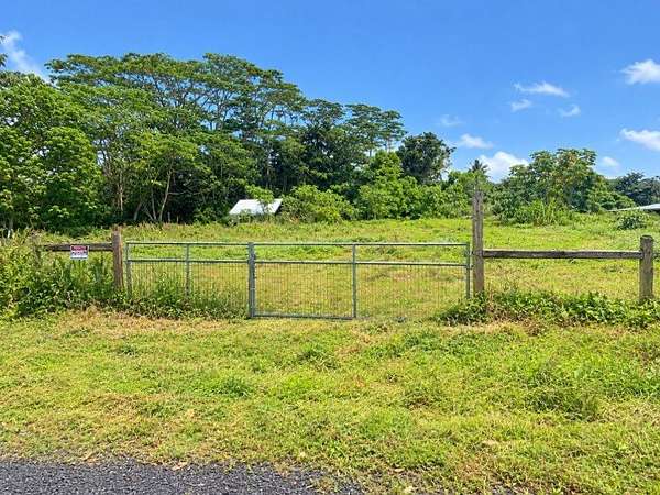 1 Acre of Residential Land for Sale in Keaau, Hawaii