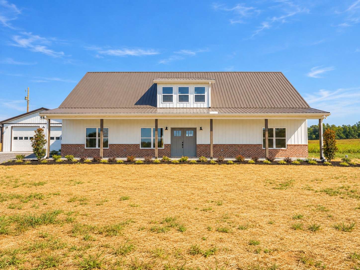 5.1 Acres of Land with Home for Sale in Springfield, Tennessee