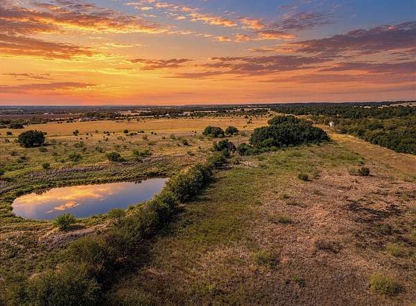 176 Acres of Land for Sale in Meridian, Texas