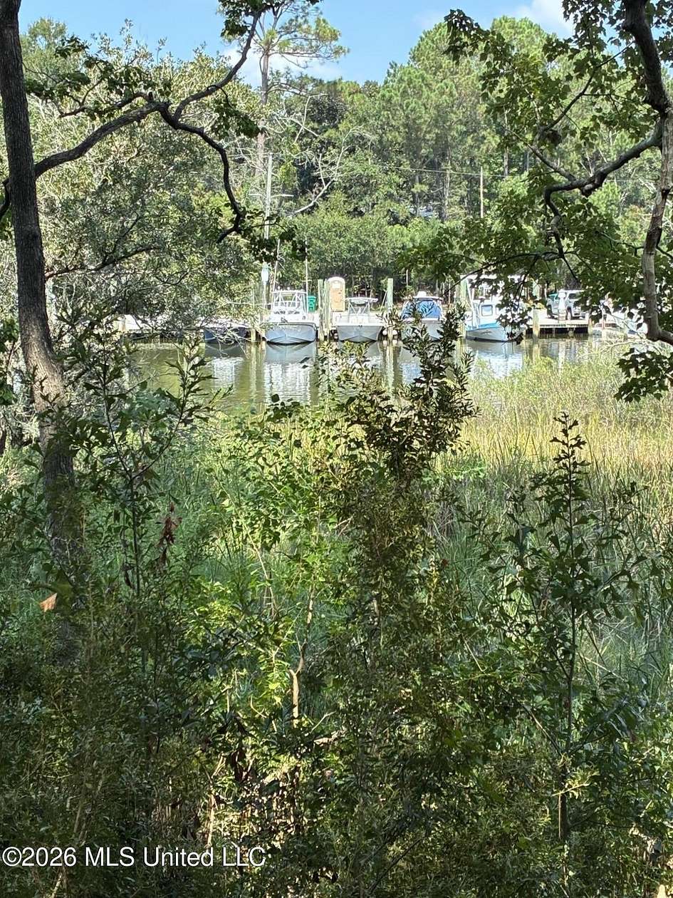 0.5 Acres of Residential Land for Sale in Ocean Springs, Mississippi
