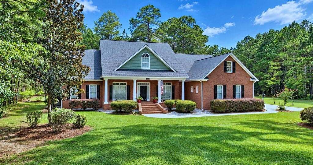 3.88 Acres of Land with Home for Sale in Albany, Georgia