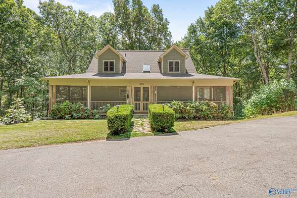 4.4 Acres of Land with Home for Lease in Huntsville, Alabama