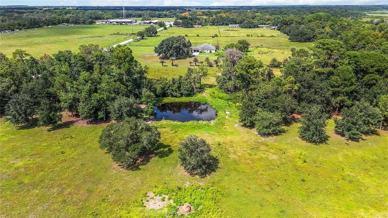 10 Acres of Agricultural Land for Sale in Astatula, Florida