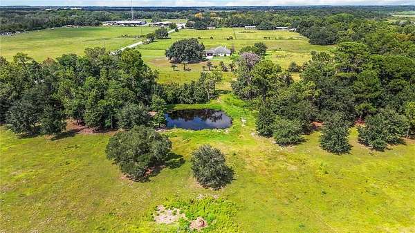 10 Acres of Agricultural Land for Sale in Astatula, Florida
