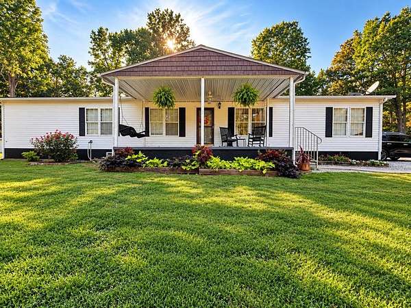 8 Acres of Land with Home for Sale in Dawson Springs, Kentucky