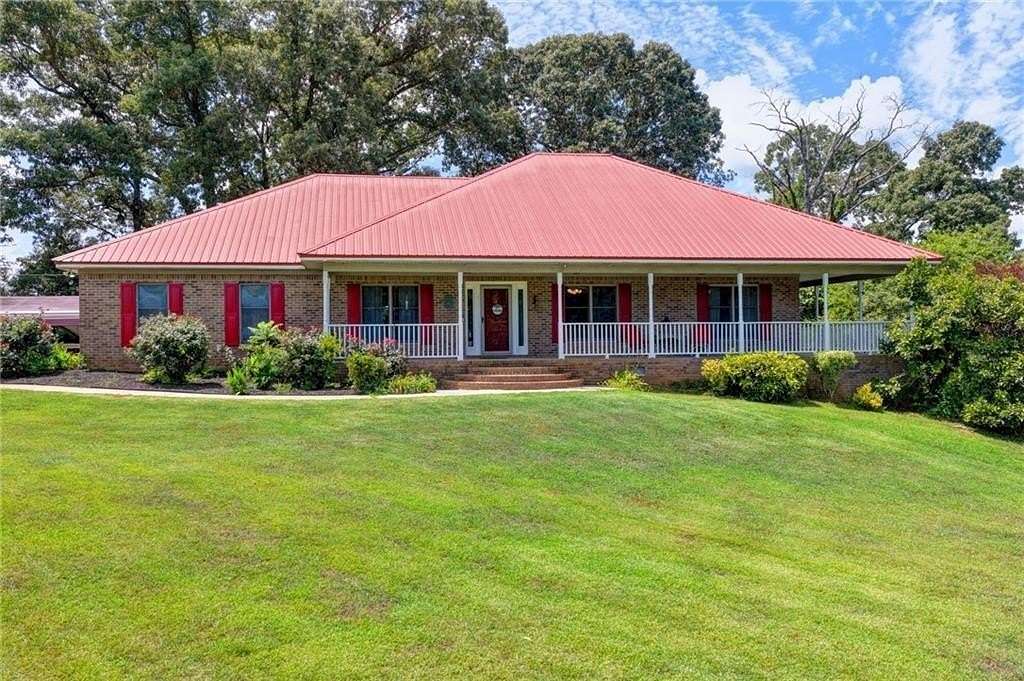 8 Acres of Land with Home for Sale in Commerce, Georgia