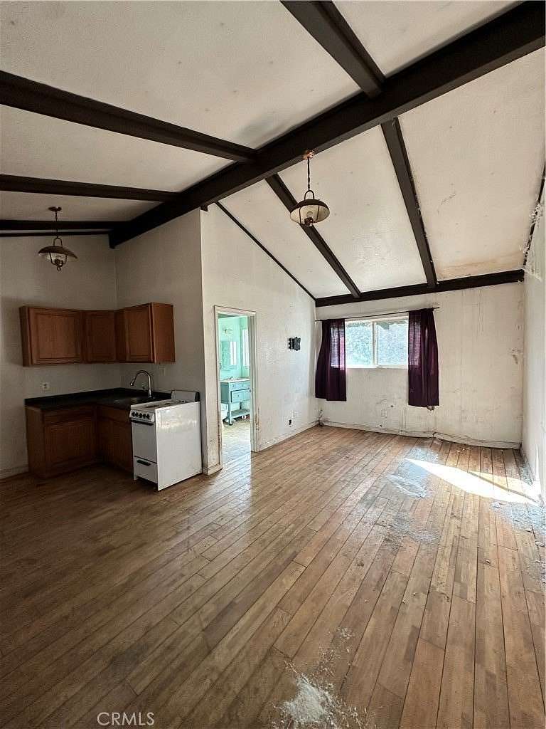12 Acres of Land with Home for Sale in Oroville, California