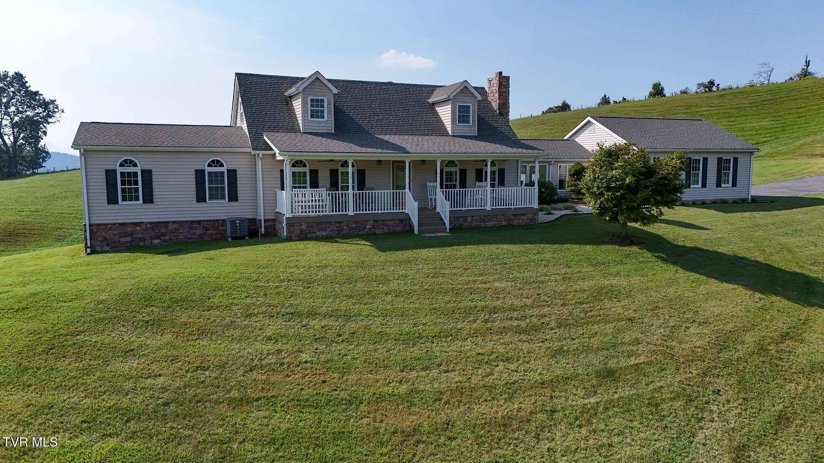 28 Acres of Agricultural Land with Home for Sale in Blountville, Tennessee