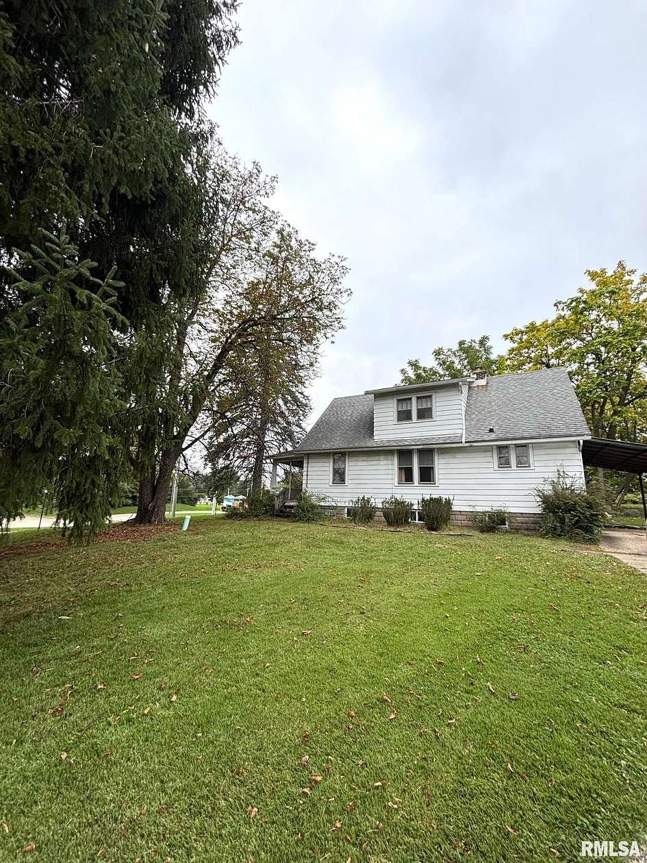 4.47 Acres of Land with Home for Sale in Creve Coeur, Illinois